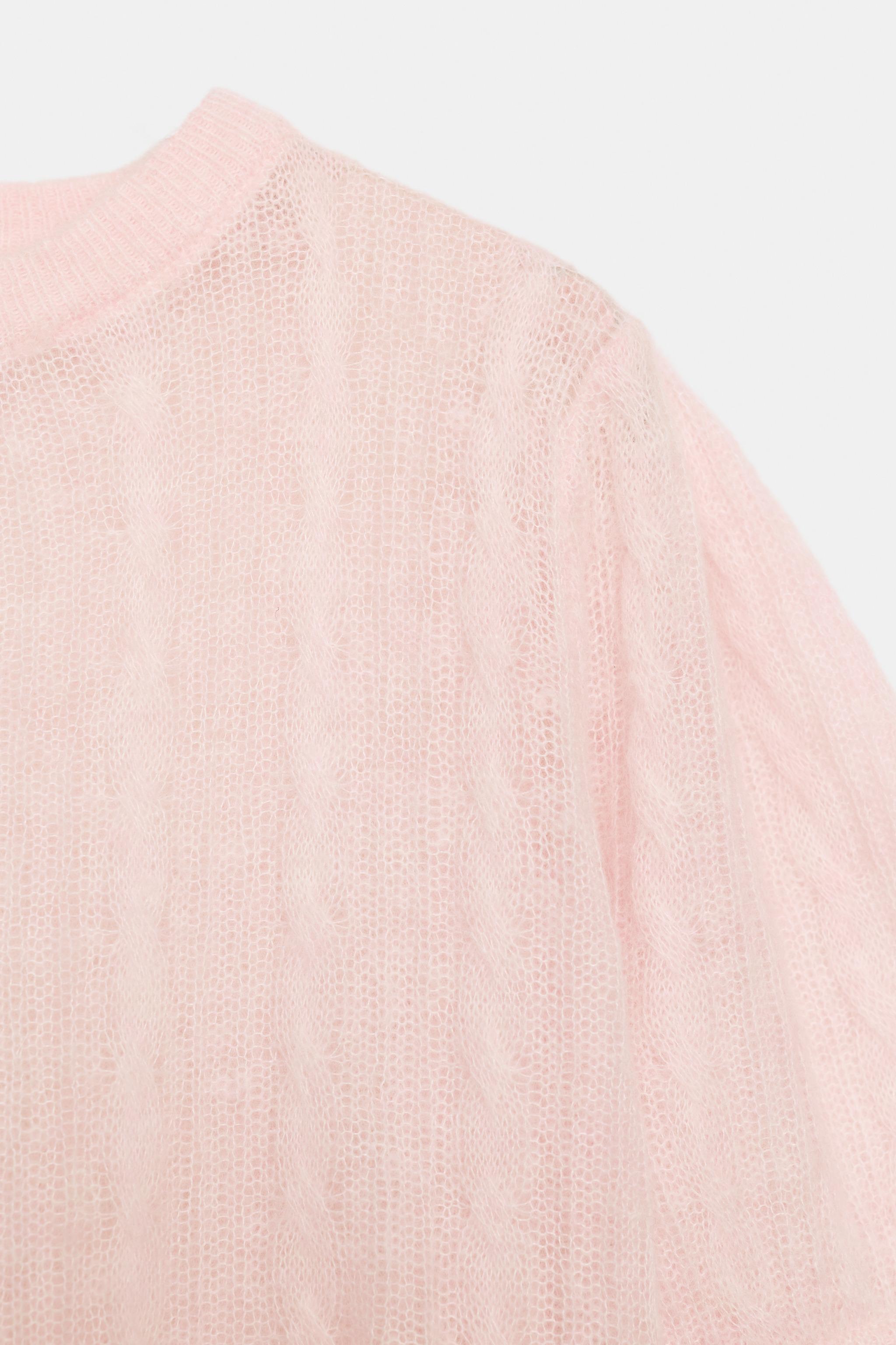 PULL AVEC LAINE À TORSADES MANCHES COURTES